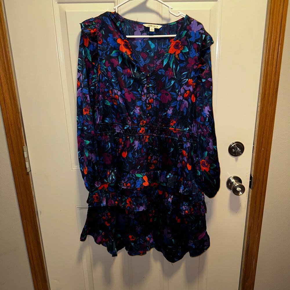 The pioneer woman floral ruffle tiered dress size l - Picture 2 of 5